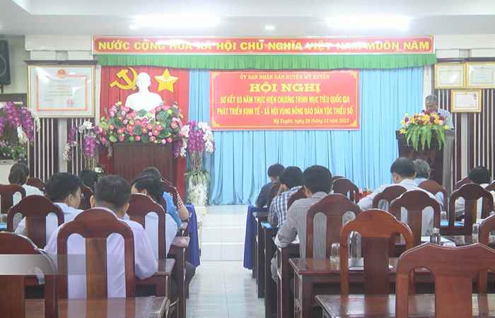 Mỹ Xuyên: Sơ kết 3 năm thực hiện Chương trình mục tiêu Quốc gia phát triển kinh tế - xã hội vùng đồng bào dân tộc thiểu số 